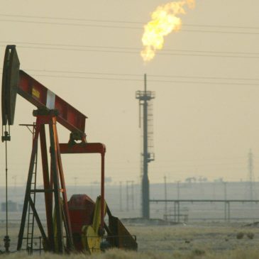 Oil industry rides into climate summit bigger than ever