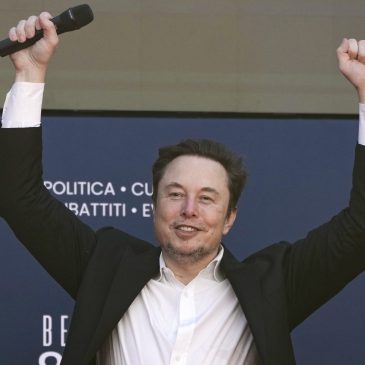 Russia using Musk’s Starlink, Ukraine army intelligence says