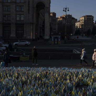 Ukraine hopes to avoid economic doomsday of not getting Western financial aid