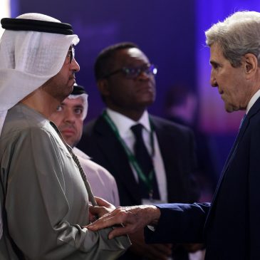 Dinner diplomacy: How John Kerry convened VIPs and lawmakers to ease the climate talks