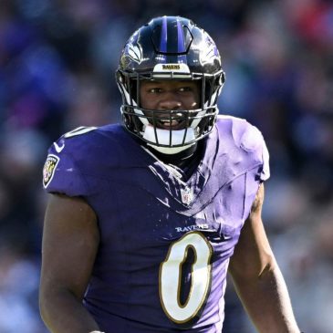 Ravens linebacker Roquan Smith absent from Wednesday’s practice with shoulder injury
