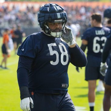 Darnell Wright’s 1st 2 months have been all about growth. Will the Chicago Bears rookie be able to ‘gut through’ a shoulder issue again?