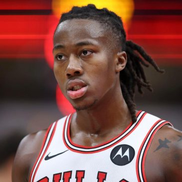 Chicago Bulls guard Ayo Dosunmu receives NBA’s Bob Lanier award for community involvement