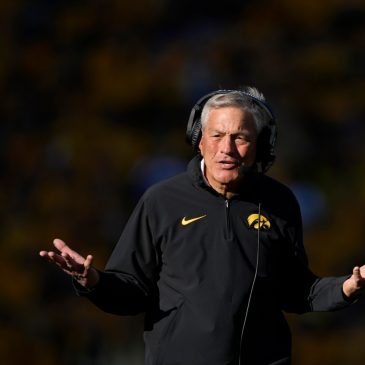 ‘Fine me.’ Hawkeyes coach Kirk Ferentz fired up over controversial call in loss to Gophers