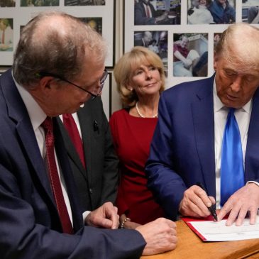 Trump speaks to packed house in New Hampshire after filing nomination papers