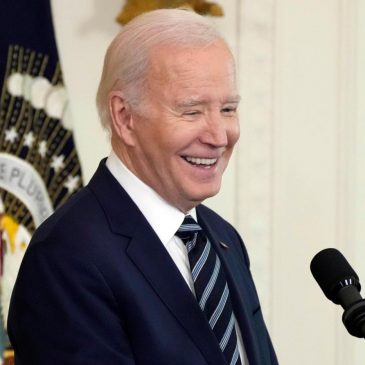 Howie Carr: This Bud Light’s for you, Biden