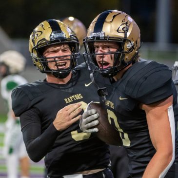 High school football: Can pass-first teams succeed in Minnesota playoffs’ wintery weather? They think so