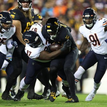 Chicago Bears sign nose tackle Andrew Billings to a 2-year extension, keeping the run stuffer through 2025