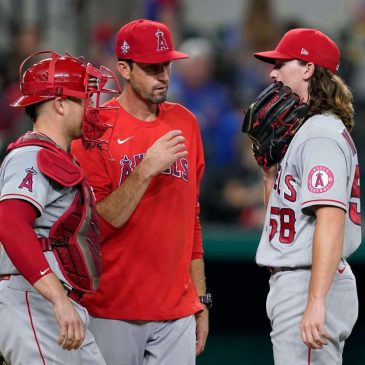 Chicago White Sox fill coaching staff openings with plenty of big-league experience