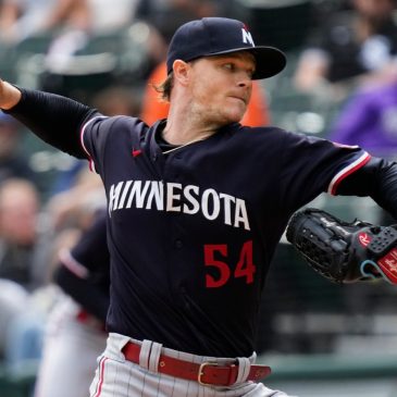 Sonny Gray named Cy Young Award finalist; Twins extend veteran a qualifying offer