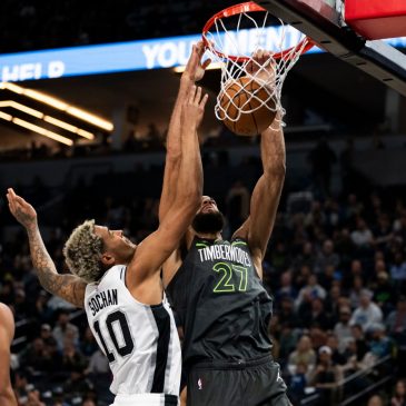 Rudy Gobert dominates as Timberwolves down San Antonio