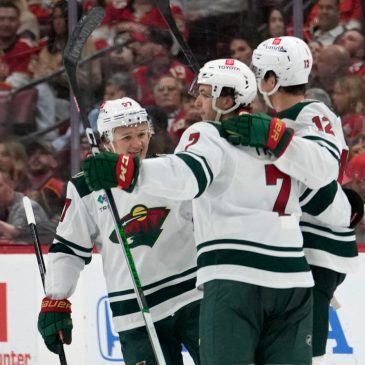 Wild score five power-play goals, hold off Panthers, 6-4