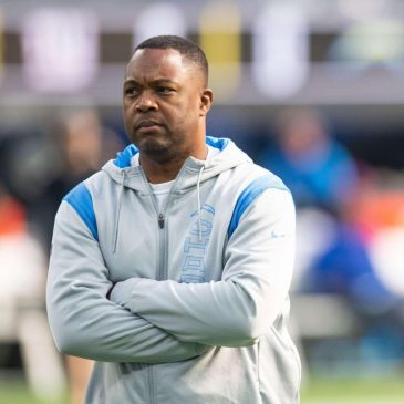 Chicago Bears zero in on Chris Beatty — DJ Moore’s college position coach — as their wide receivers coach