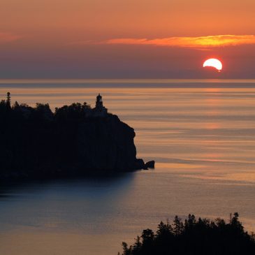 Illegal drone flight grounds helicopter fighting wildfire at Split Rock Lighthouse State Park