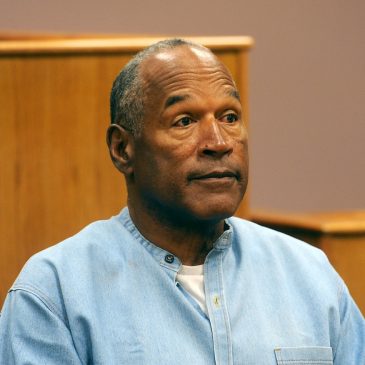 O.J. Simpson, former football star accused of murder, has died