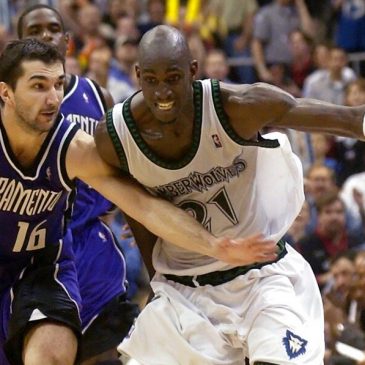 Twenty years ago, Timberwolves captivated Minnesota. That group is living vicariously through this playoff run.