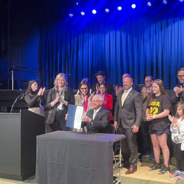 Walz signs ‘Taylor Swift bill’ … at First Avenue nightclub in Minneapolis