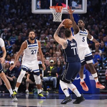 Karl-Anthony Towns comes alive in second half to carry Timberwolves past Dallas in Game 4, keep season alive