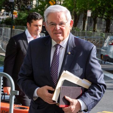 At Sen. Bob Menendez’s bribery trial, prosecutors highlight his wife’s desperate finances