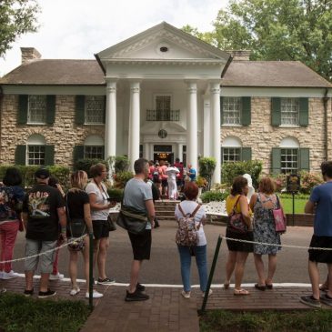 Judge in Tennessee blocks effort to put Elvis Presley’s former home Graceland up for sale