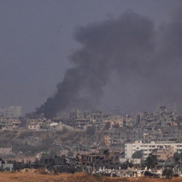 UN halts all food distribution in Rafah after running out of supplies in the southern Gaza city
