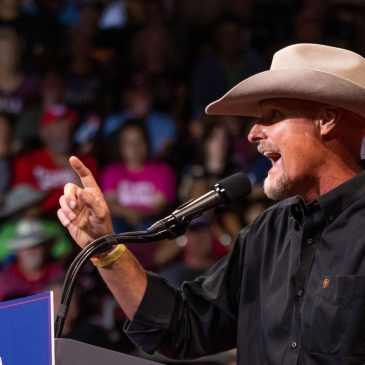 Border Vigilantes Are Blurring the Lines of Law Enforcement