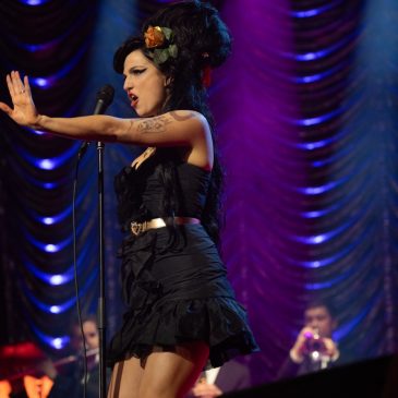 Movie review: Marisa Abela’s portrayal of Amy Winehouse is the best thing about ‘Back to Black’