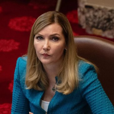 Sen. Nicole Mitchell says she won’t step down after DFL call for resignation