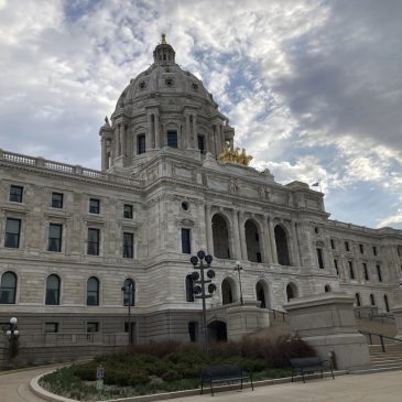 MN Legislature: Classroom cellphone restrictions, a ban on book bans passed this session