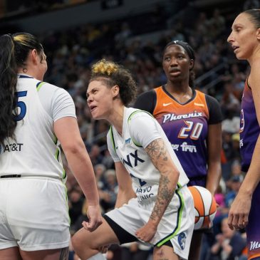 Rookie Alissa Pili breaks out in Lynx’s 95-71 rout of Phoenix