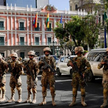 Bolivian president warns “irregular” military deployment underway in capital, raising coup fears