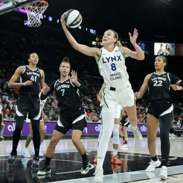 Lynx knock off two-time defending champion Aces