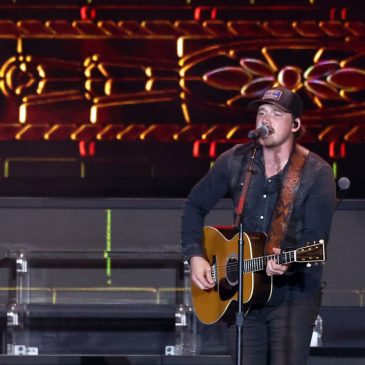 Concert review: Morgan Wallen goes big on first of two sold-out shows at U.S. Bank Stadium
