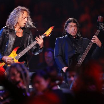Metallica fans can go bowling, throw axes and more on the day between the band’s Minneapolis shows