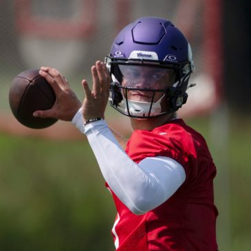 What would a successful Vikings training camp look like for J.J. McCarthy?