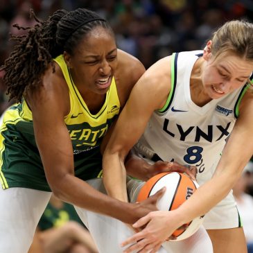 Seattle stomps shorthanded Lynx