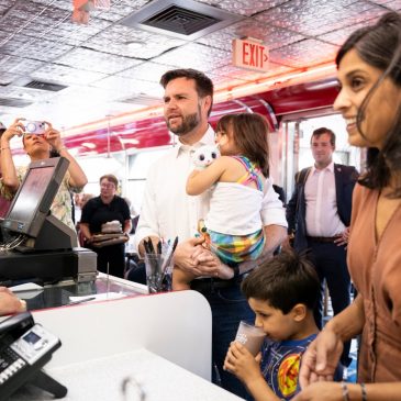 JD Vance visits Waite Park diner on day after Trump rally in St. Cloud