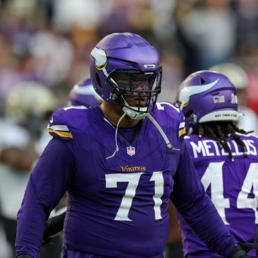 The next step for Vikings left tackle Christian Darrisaw? A bigger leadership role