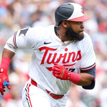 Twins start double-header with win, pull within 2½ of Cleveland in AL Central race