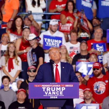 Trump zigzags between economic remarks and personal insults at rally in critical Pennsylvania