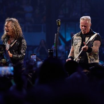 Concert review: Metallica tight and intense on first of two nights at U.S. Bank Stadium