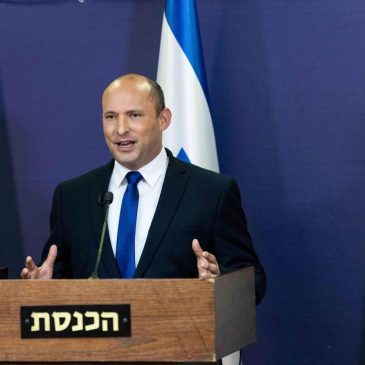 Bret Stephens: Former Israeli prime minister Naftali Bennett needs to topple two regimes