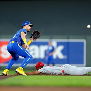 Twins’ bats quieted in loss to Cardinals