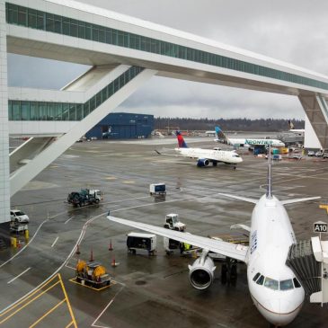 Apparent cyberattack leaves Seattle airport facing major internet outages