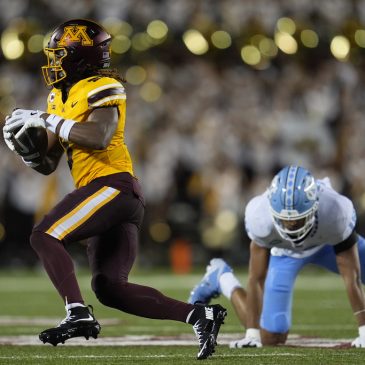 Gophers football: Big injury concern looms going into Iowa rivalry game