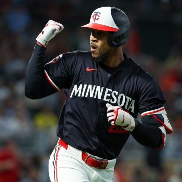 Twins keep slim playoff hopes alive with win over Marlins