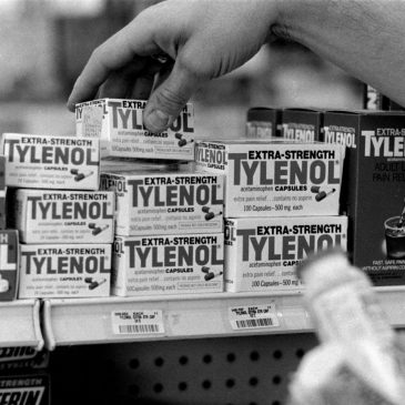 Today in History: September 29, Tylenol laced with cyanide claims first victim