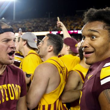 Gophers football: Big Ten will not fine the U for field storming after USC upset