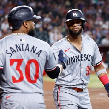 Twins players Carlos Santana, Willi Castro named Gold Glove Award finalists