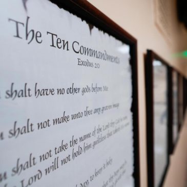 Federal judge blocks Louisiana law that requires classrooms to display Ten Commandments